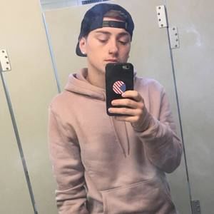 Meet your Posher, Andrew